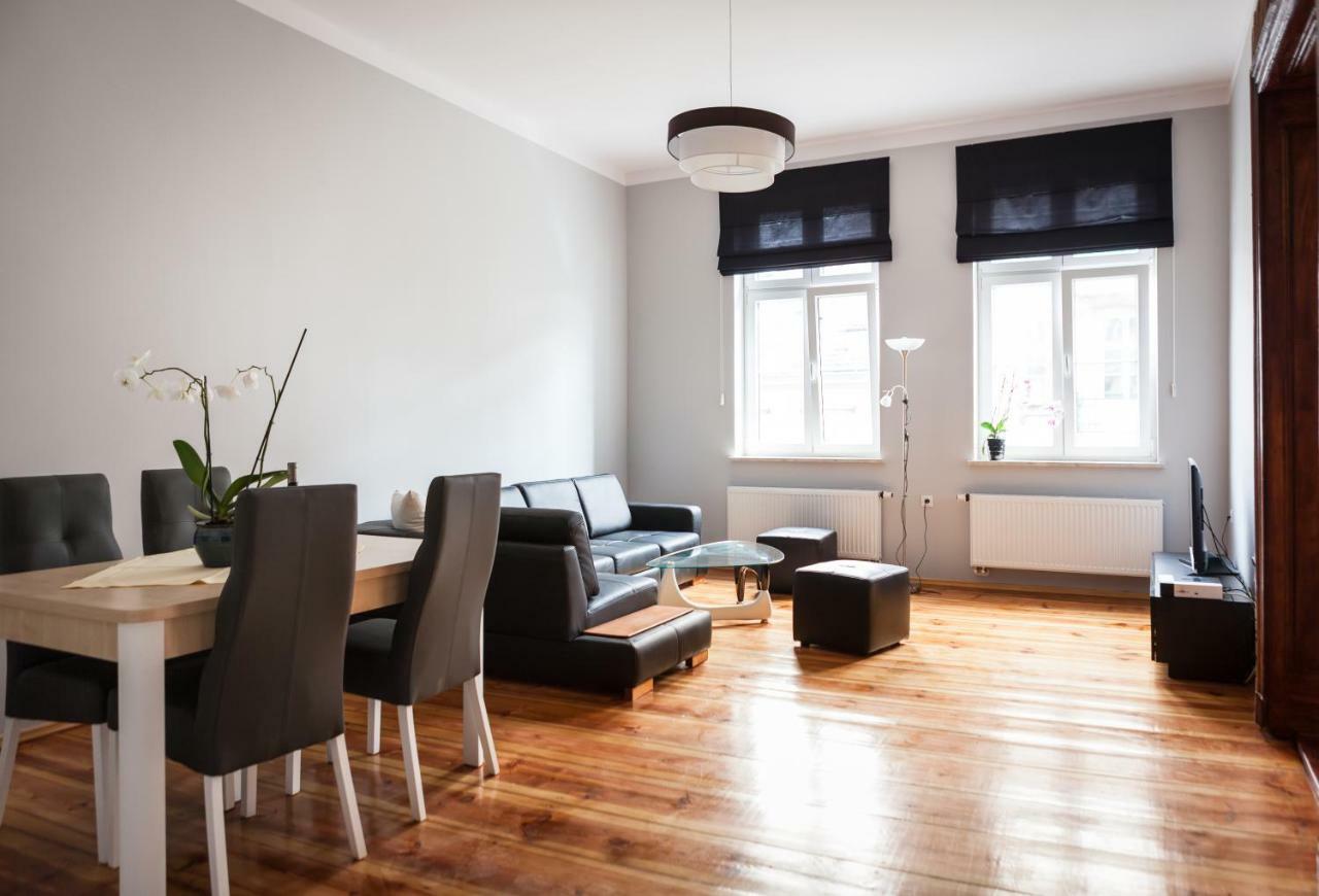 Apartamento Czar Garbar Poznan Exterior foto